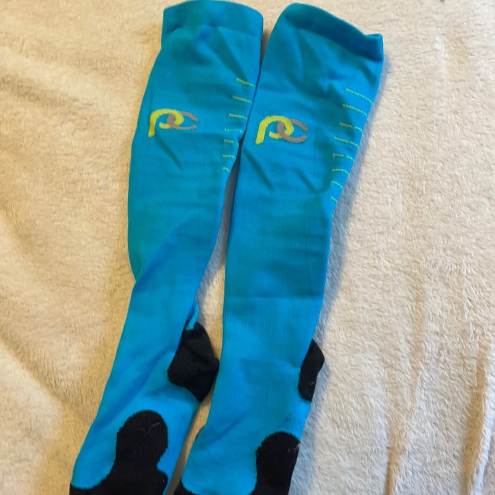 Pro compression socks. Sm/med